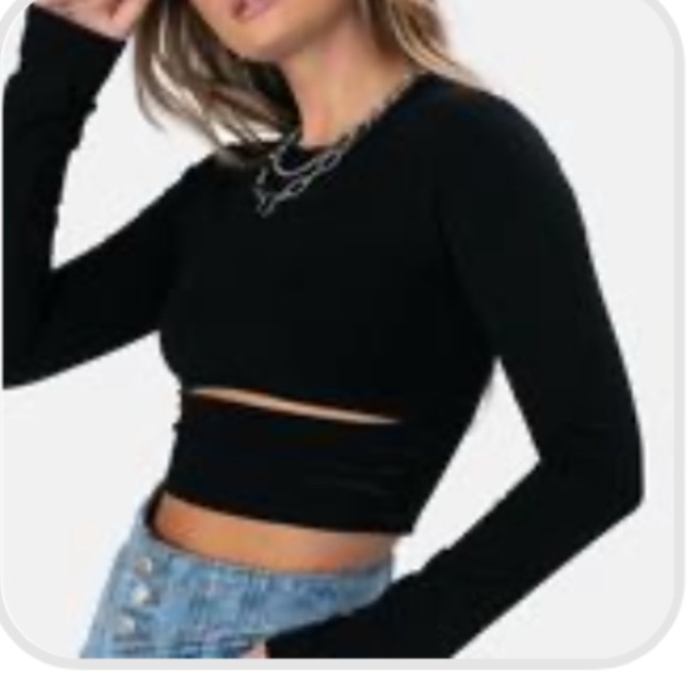 NWT Adika Crop Top